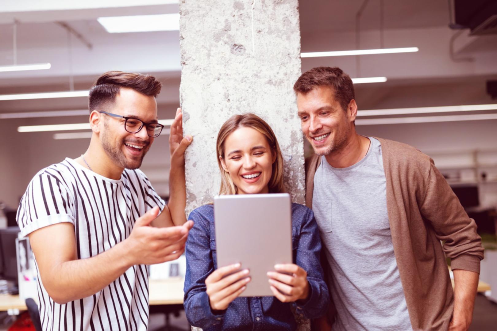 クリエイティブなコンテンツ制作の様子